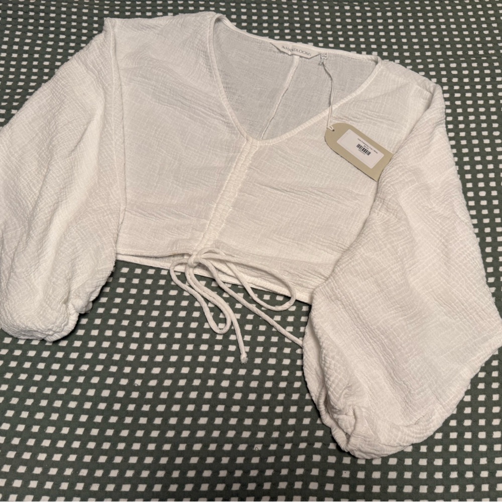 Boutique Textured Long bubble Sleeve Crop Top